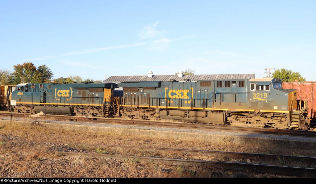 CSX 5408 & 3219 build train L619-27